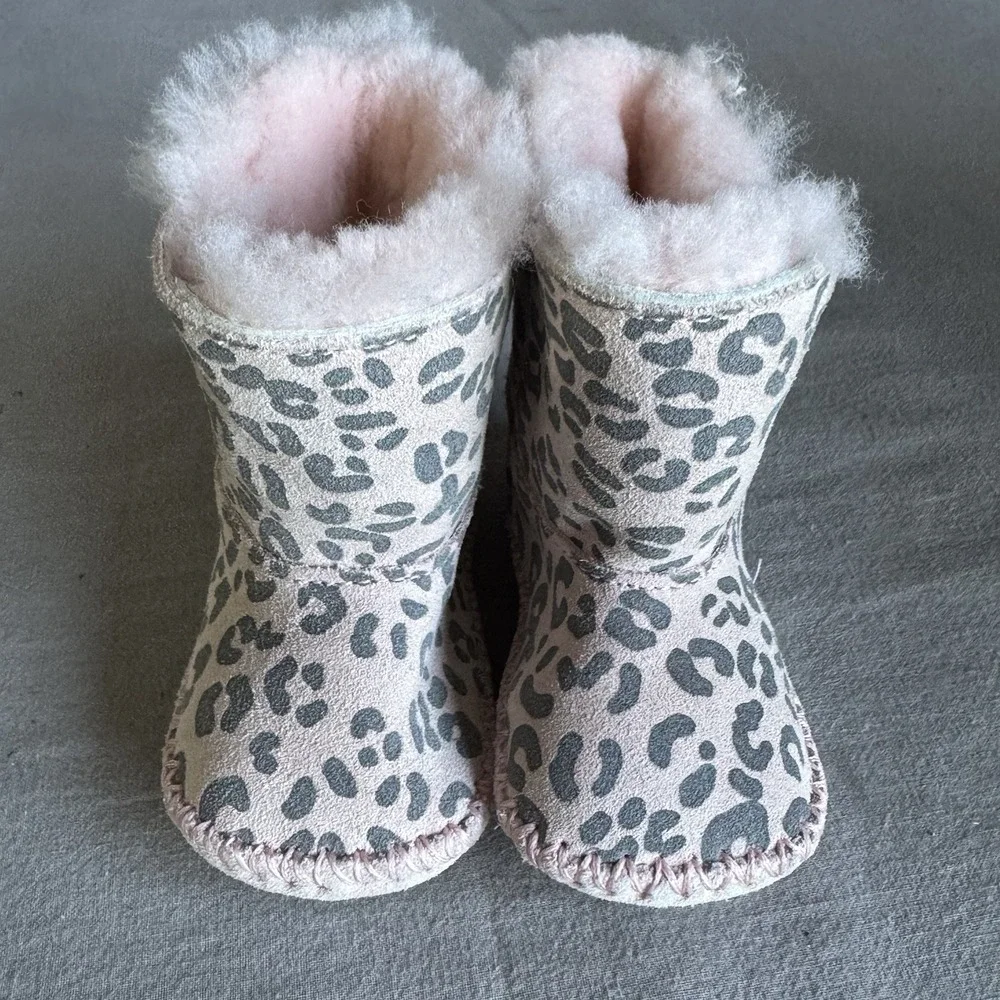 UGG kids leopard